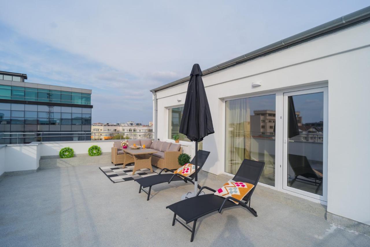 Penthouse With Huge Rooftop Terrace & City View Bukarest Eksteriør billede
