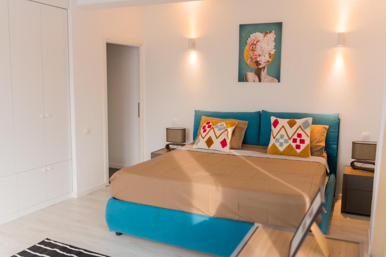 Penthouse With Huge Rooftop Terrace & City View Bukarest Eksteriør billede