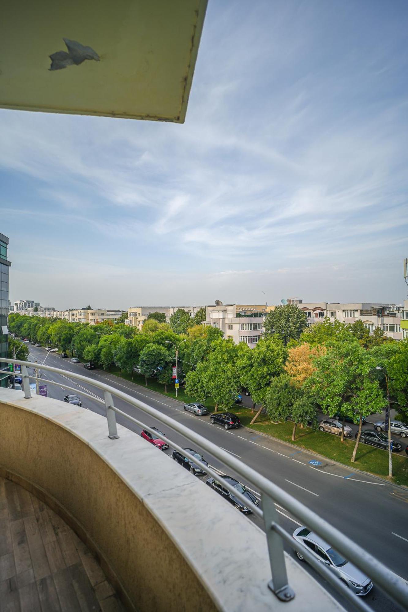 Penthouse With Huge Rooftop Terrace & City View Bukarest Eksteriør billede