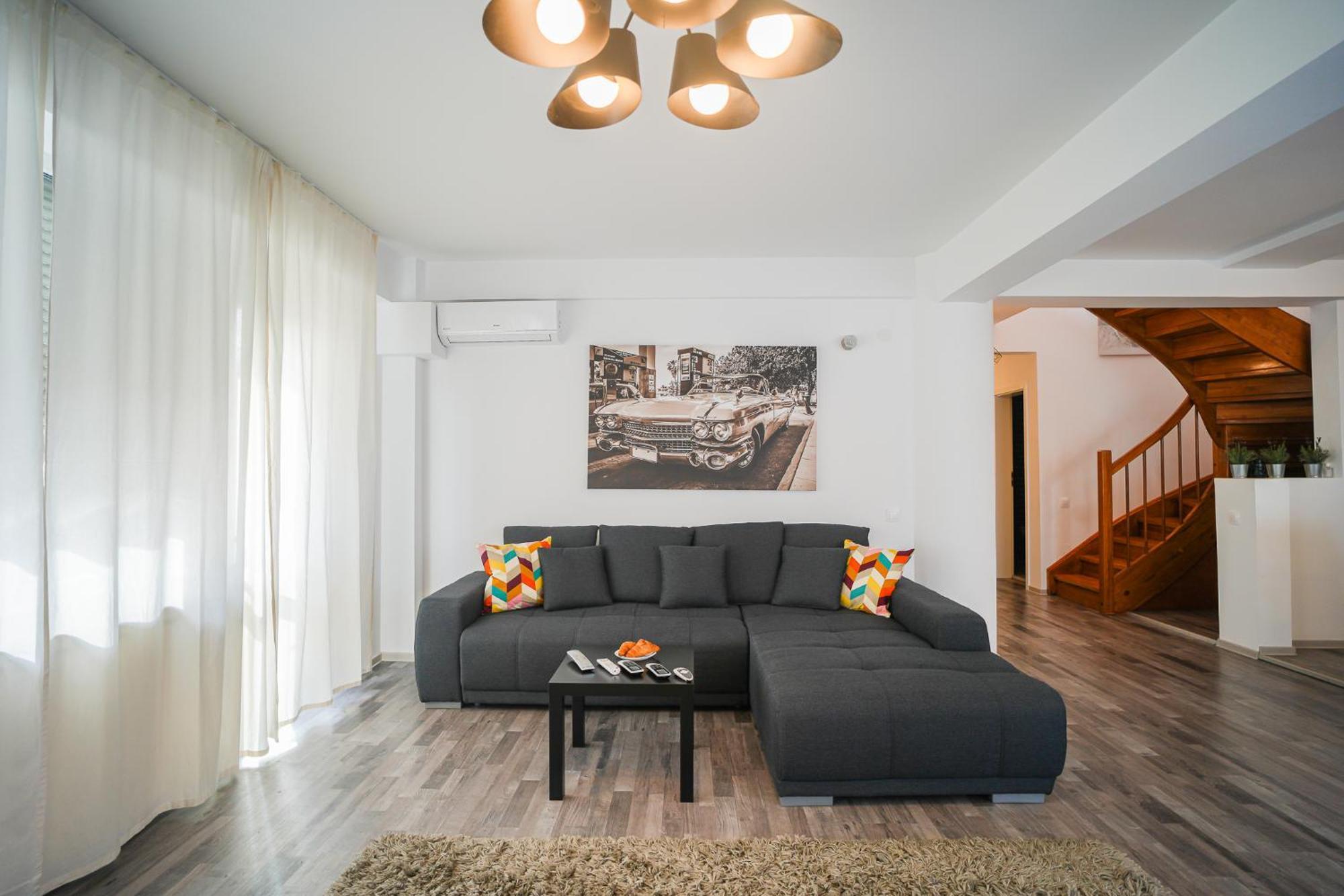 Penthouse With Huge Rooftop Terrace & City View Bukarest Eksteriør billede